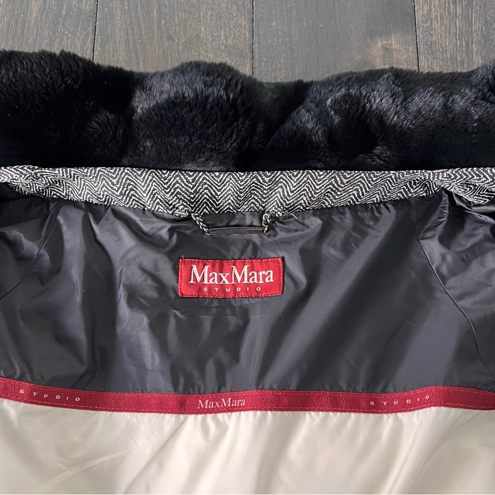 MaxMara Studio // Puffer Jacket w. Imitation Fur Collar - Picture 11 of 12